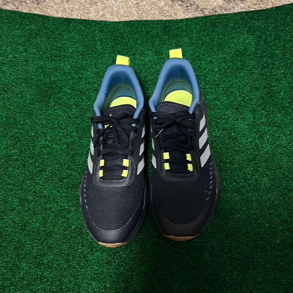 Adidas bounce shoes